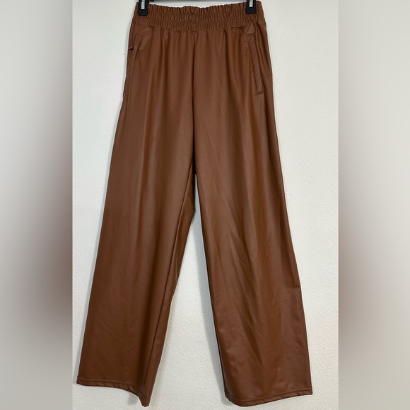 OFFLINE By AERIE | Real Luxe Faux Leather Wide Leg Pant With Pockets Size XS|TP - Picture 3 of 14